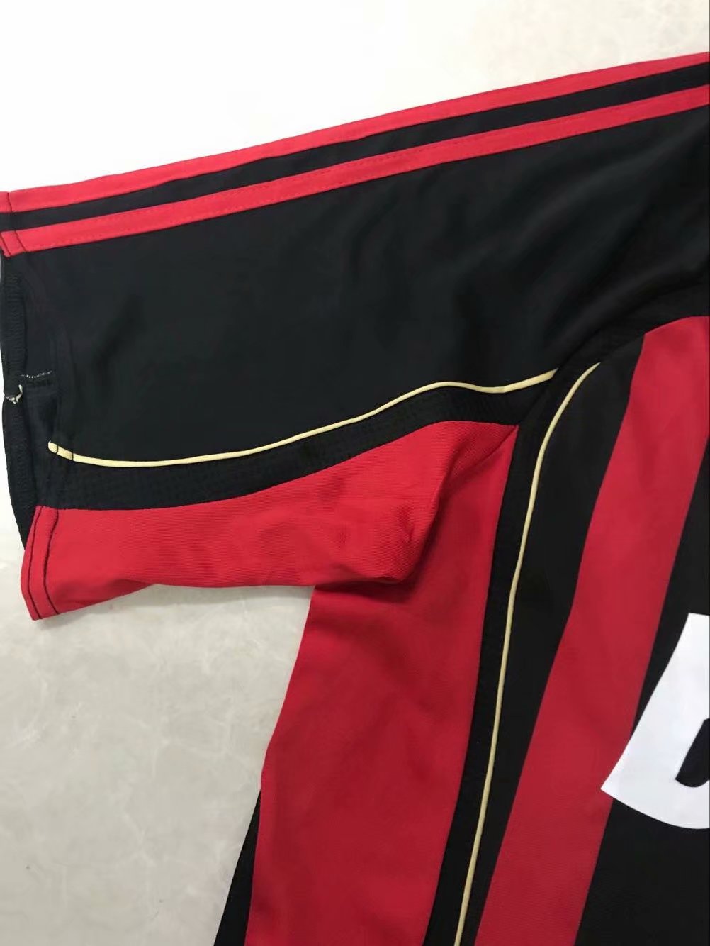 Retro AC Milan 2006/2007 Home Football Jersey
