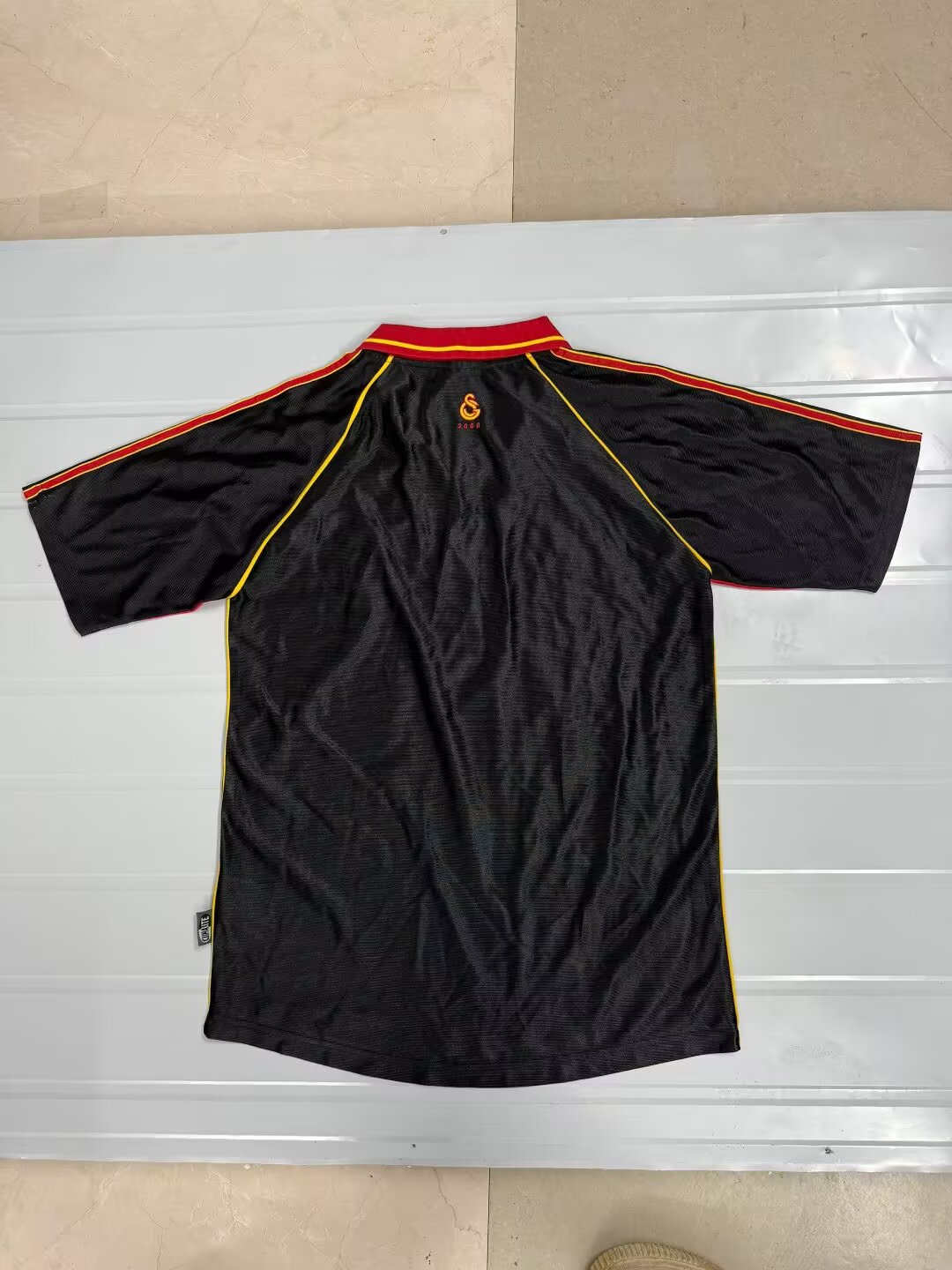 Retro Galatasaray 1999/2000 Third Football Jersey