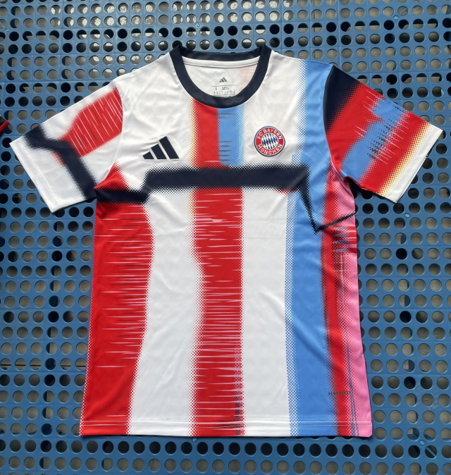 Bayern Munich Special Edition 2026/2027 Fan Version Tracksuit