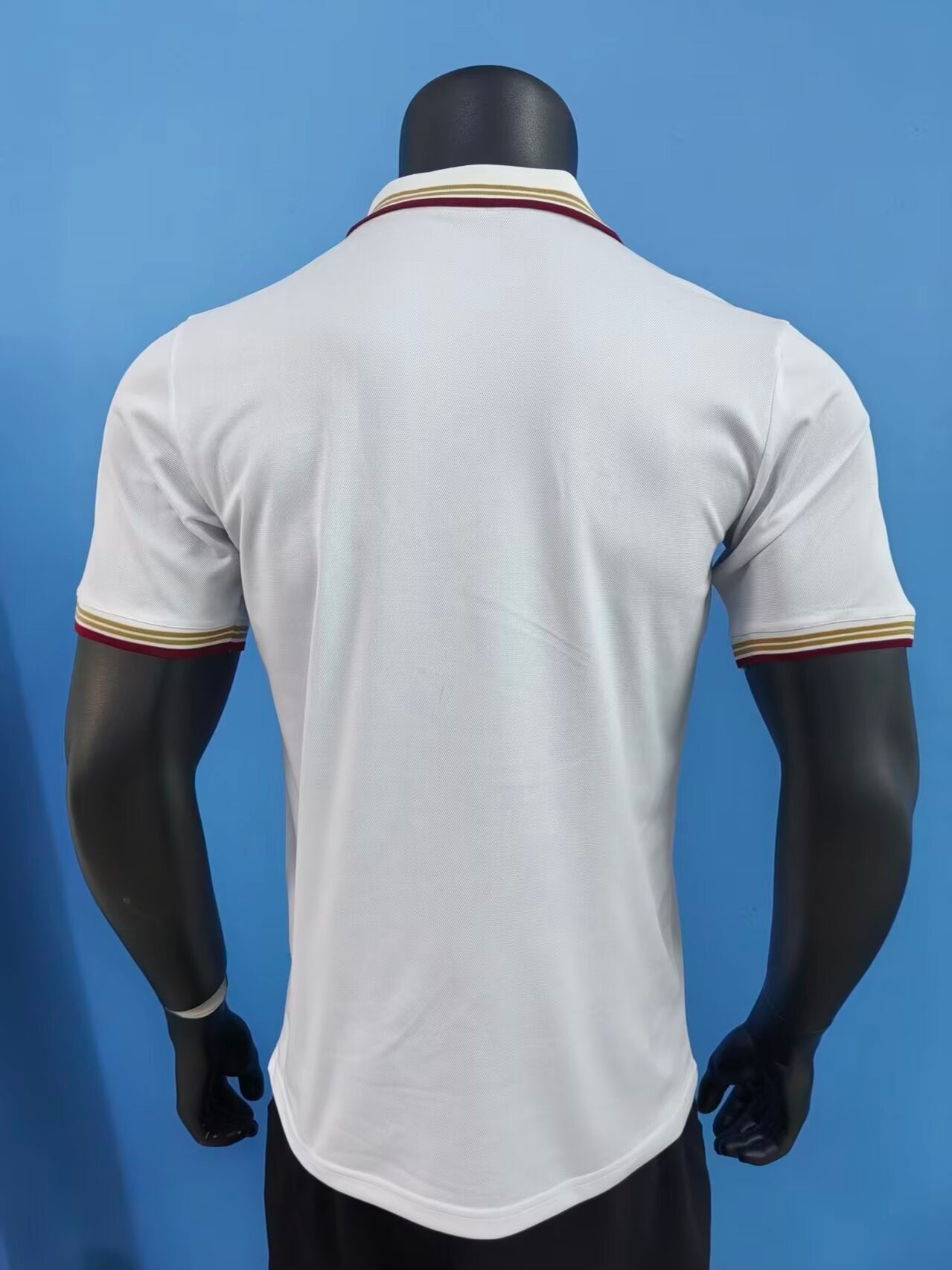 Real Madrid 2026/2027 Fan Version Football Jersey