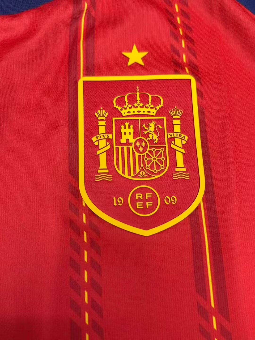 Spain 2026/2027 Home Fan Version Football Jersey