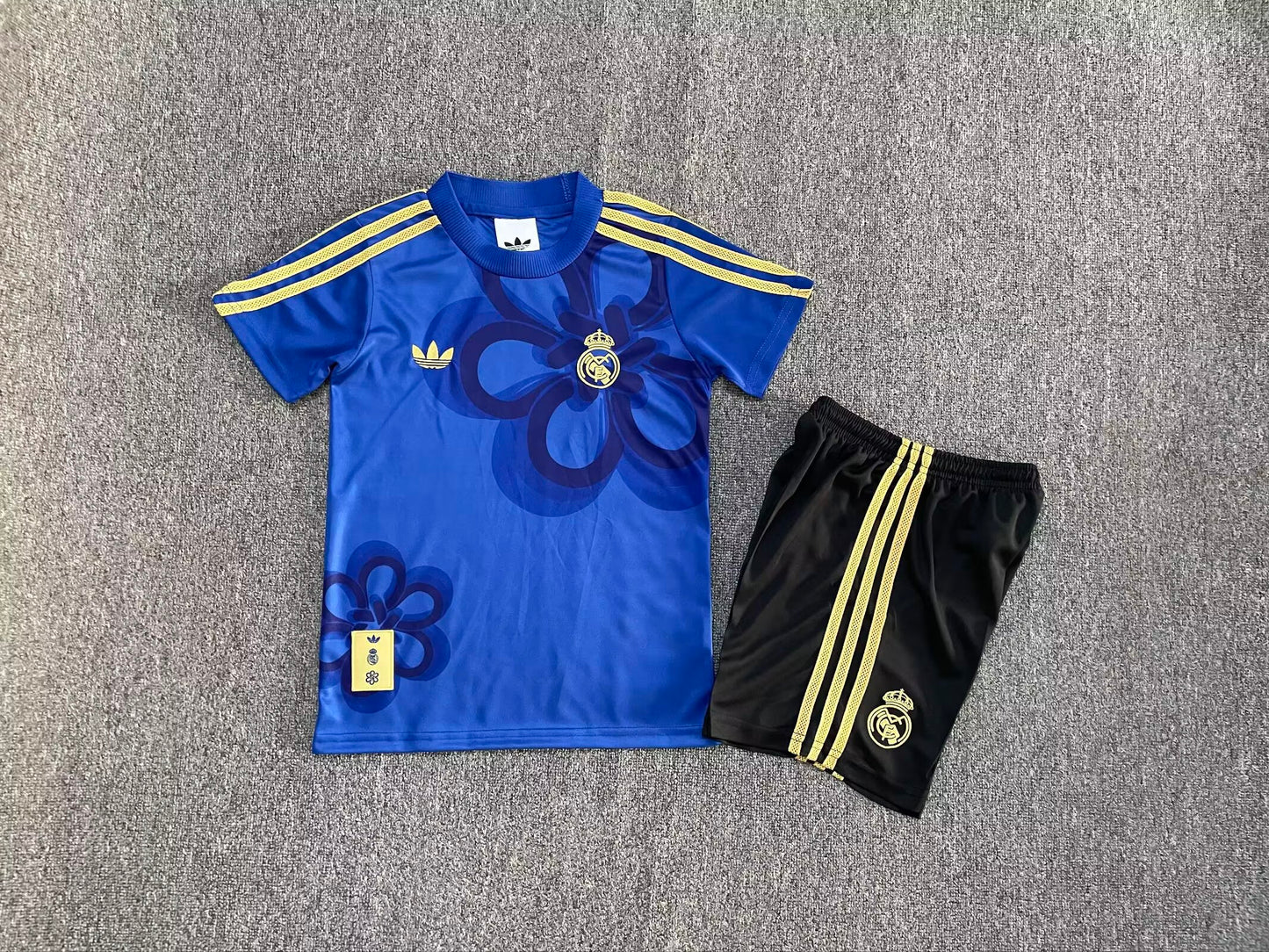 Real Madrid Special Edition 2025/2026 Kids Fan Version Football Jersey