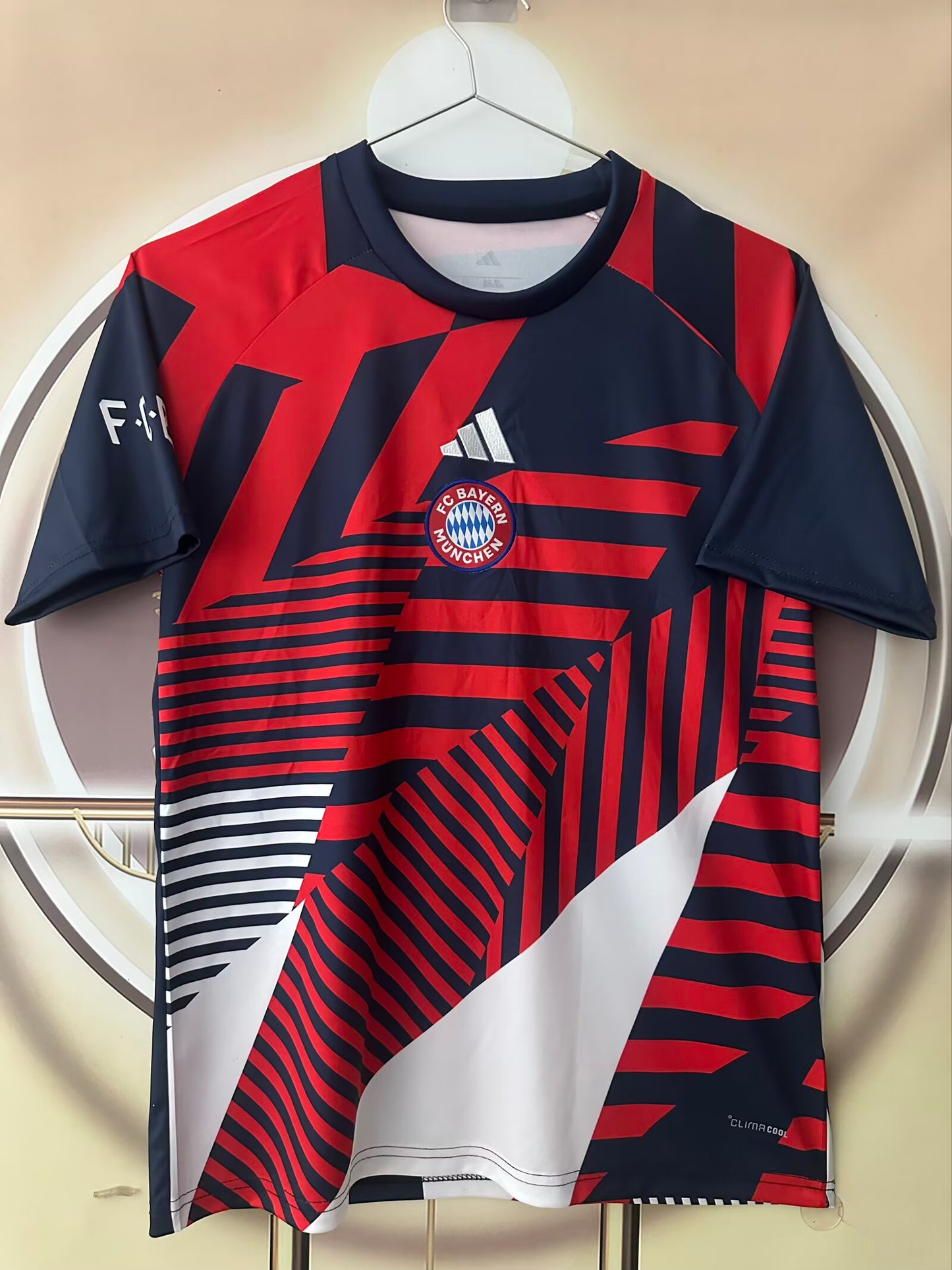 Bayern Munich Special Edition 2026/2027 Fan Version Tracksuit