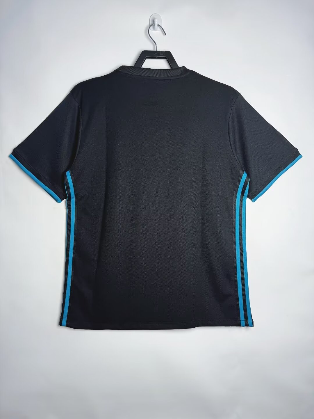 Retro Real Madrid 2017/2018 Away Fan Version Football Jersey