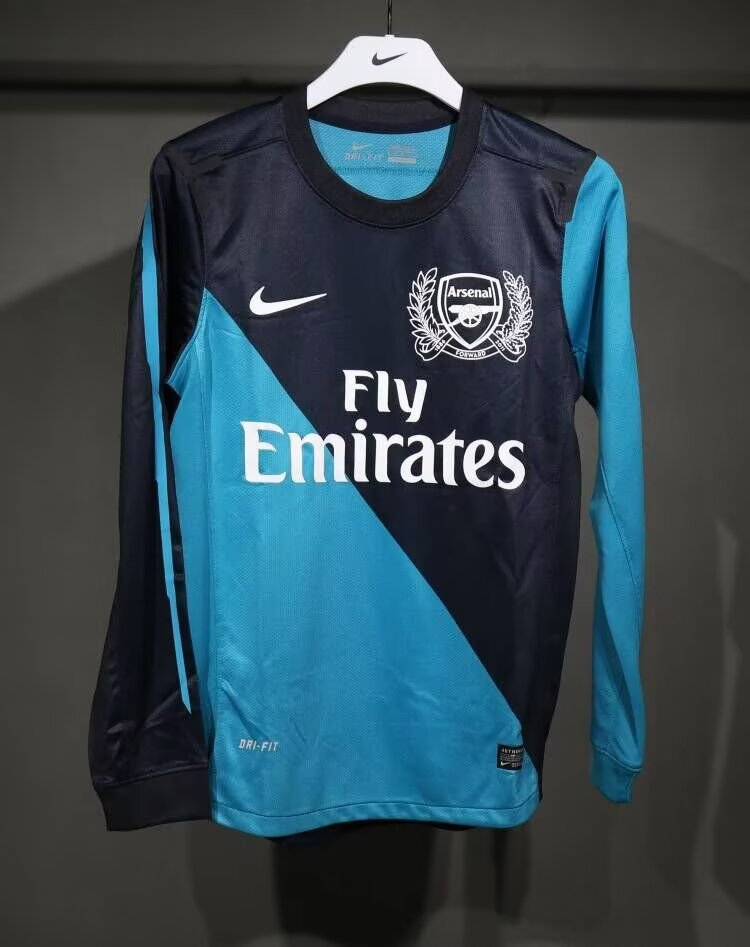 Retro Arsenal 2011 Home Player Version Football Jersey