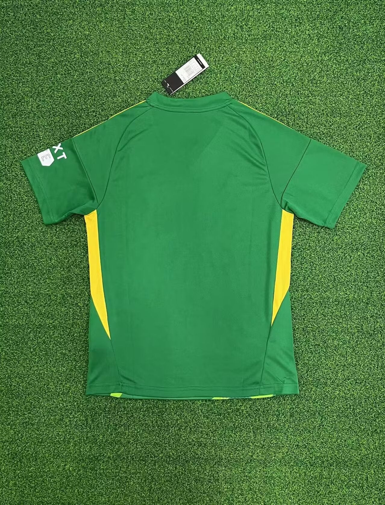 Leeds United 2024/2025 Goalkeeper Fan Version Football Jersey