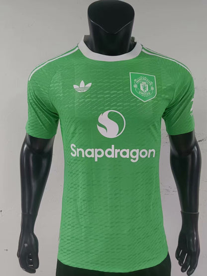 Manchester United 2025/2026 Goalkeeper Player Version Football Jersey