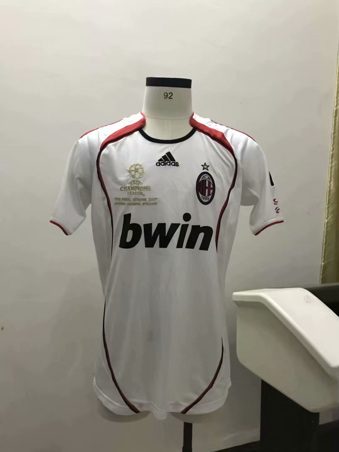Retro AC Milan 2006/2007 Away Football Jersey