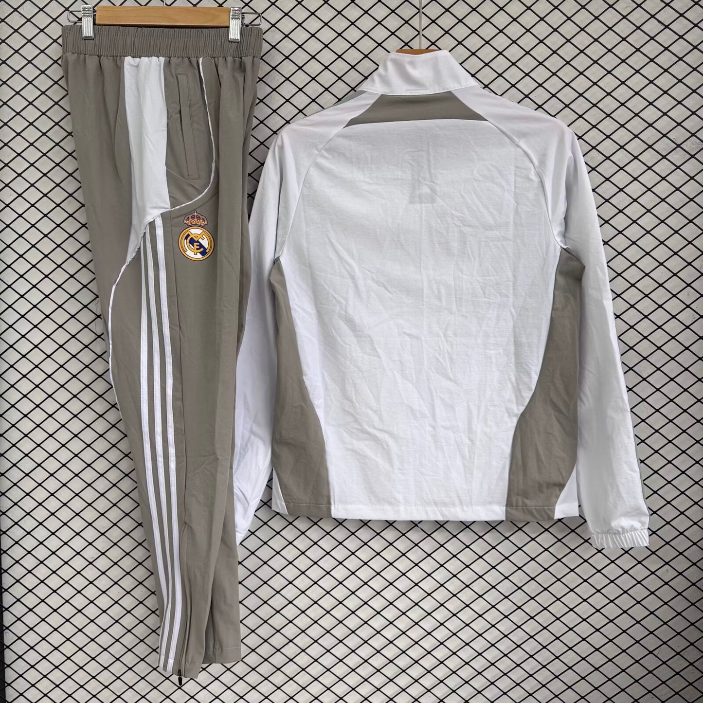 Real Madrid 2025/2026 Windbreaker