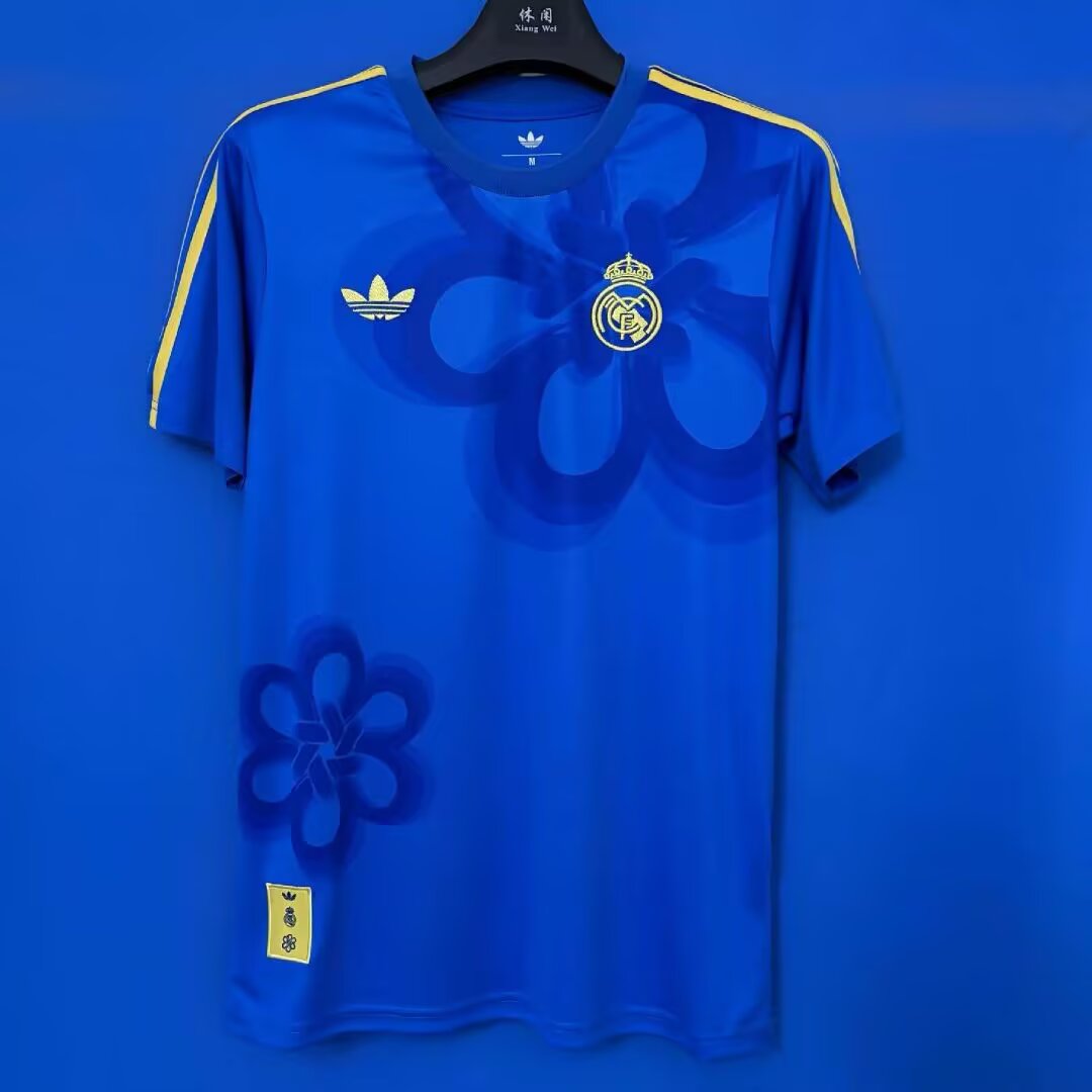 Real Madrid Special Edition 2025/2026 Fan Version Tracksuit