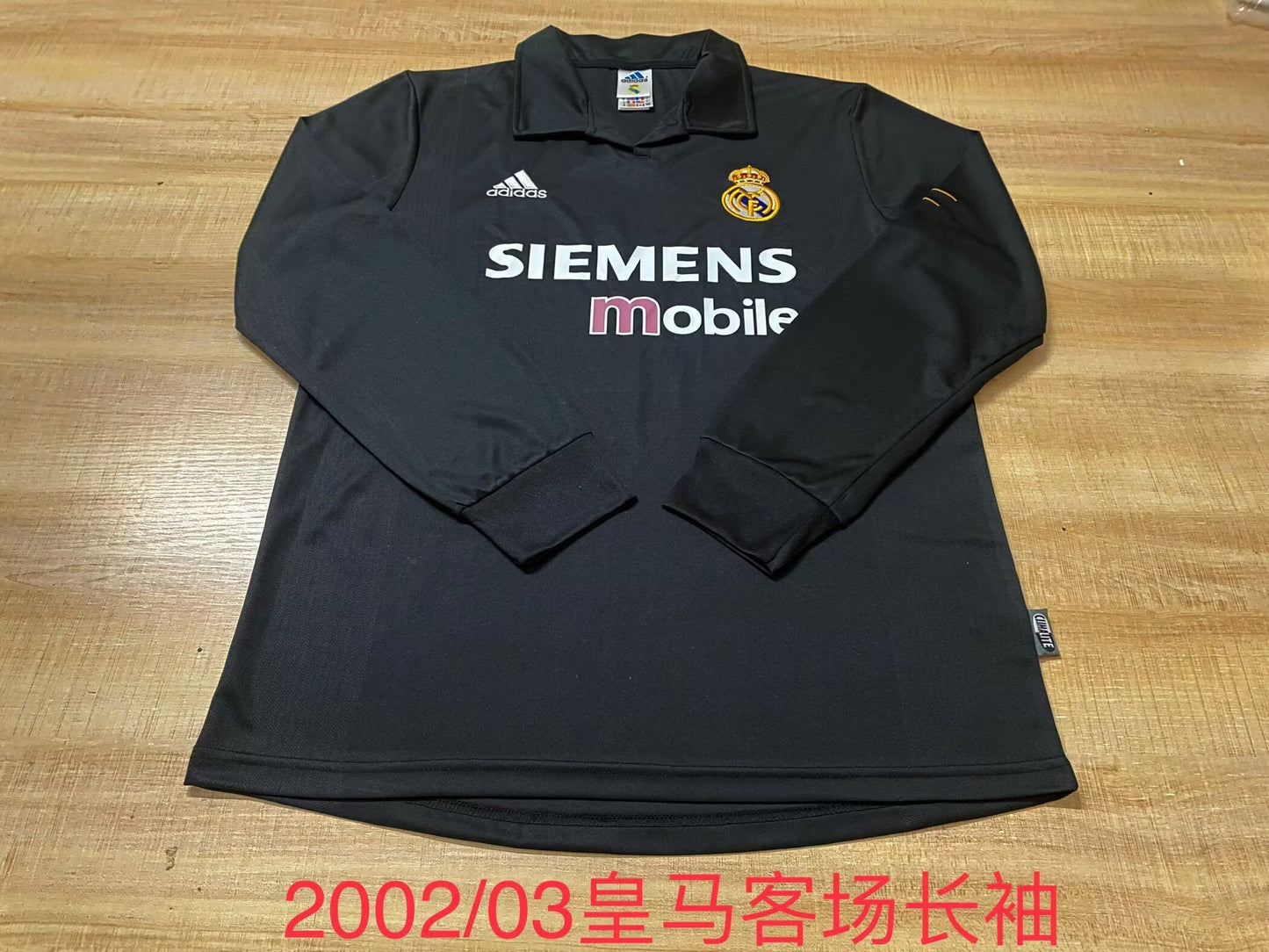Retro Real Madrid 2002/2003 Away Long Sleeve Football Jersey