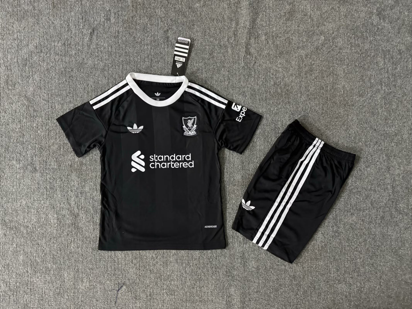 Kids jerseys 2025/2026 Kids Goalkeeper Football Jersey