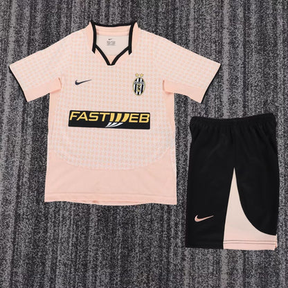 Retro Juventus 2003/2004 Kids Third Away Football Jersey
