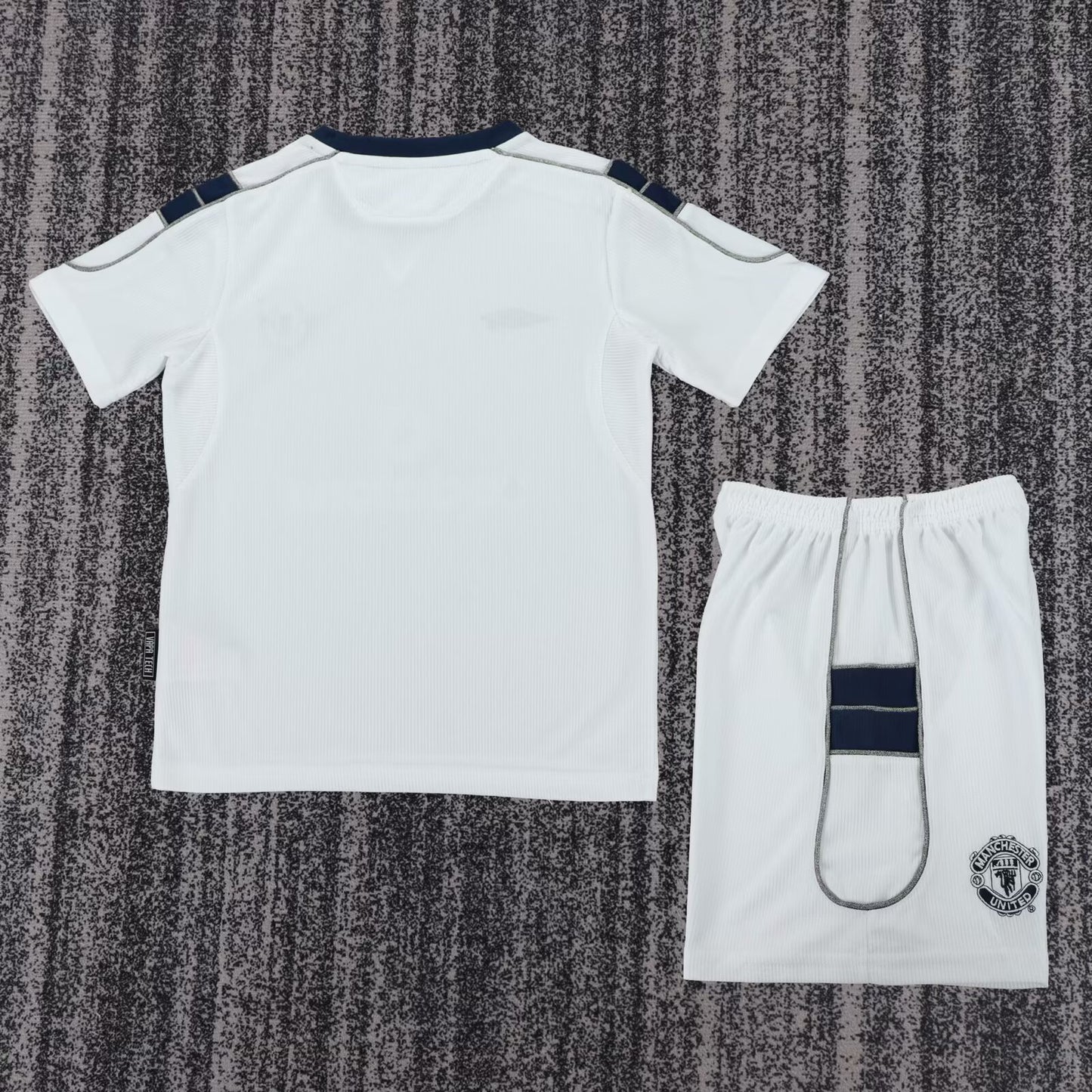 Retro Kids jerseys 2000/2001 Kids Away Football Jersey