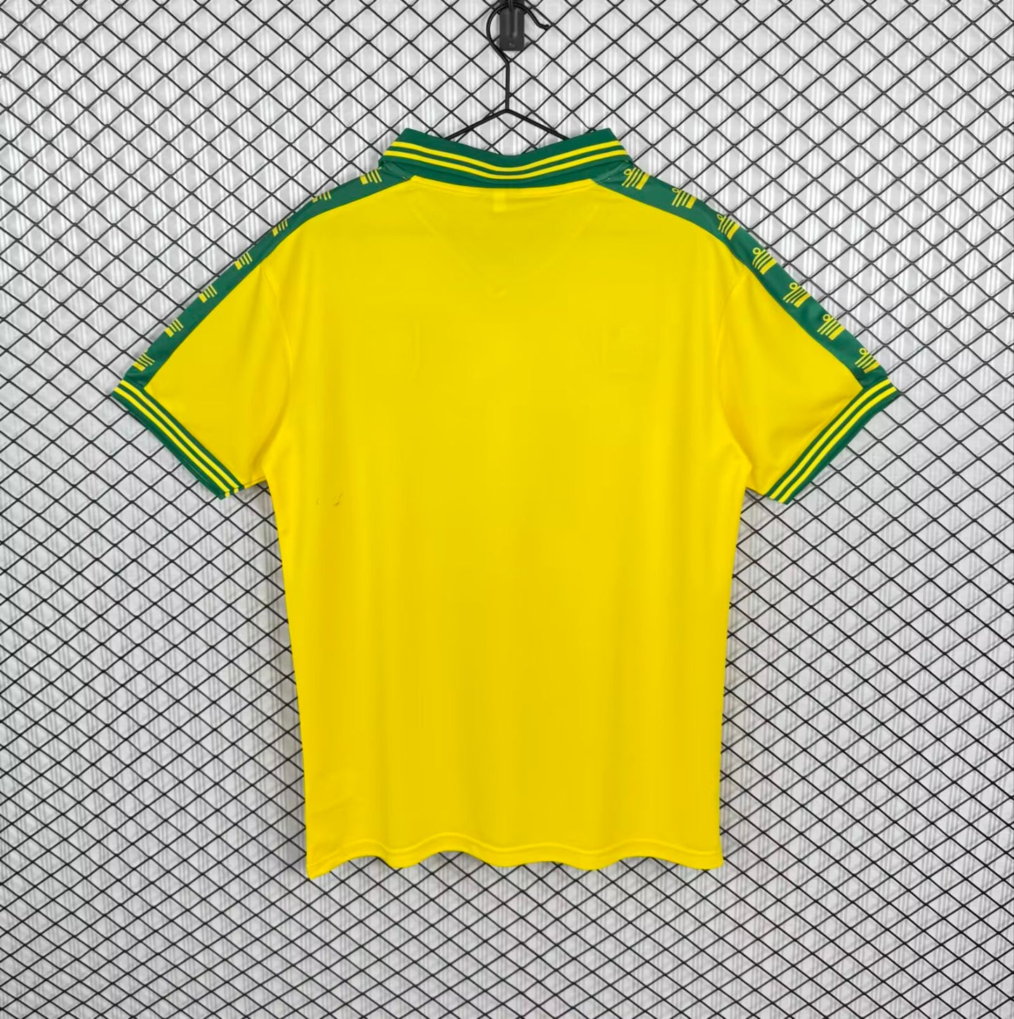 Retro Norwich City 1992/1994 Home Fan Version Football Jersey