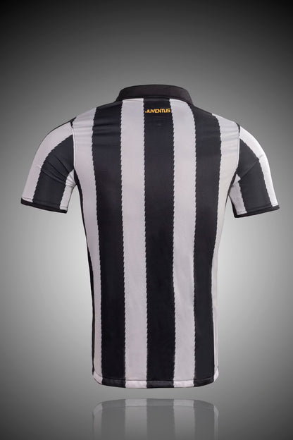 Retro Juventus 2010/2011 Home Football Jersey