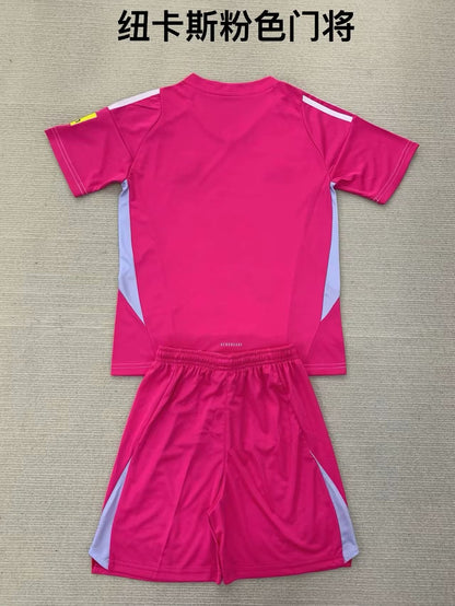 Newcastle United 2024/2025 Kids Goalkeeper Football Jersey
