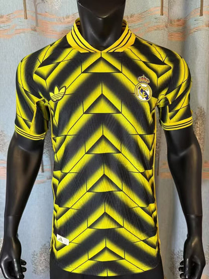 Retro Real Madrid Special Edition 2025/2026 Player Version Football Jersey