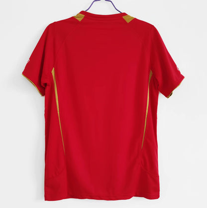 Retro Liverpool 2005/2006 Home Football Jersey