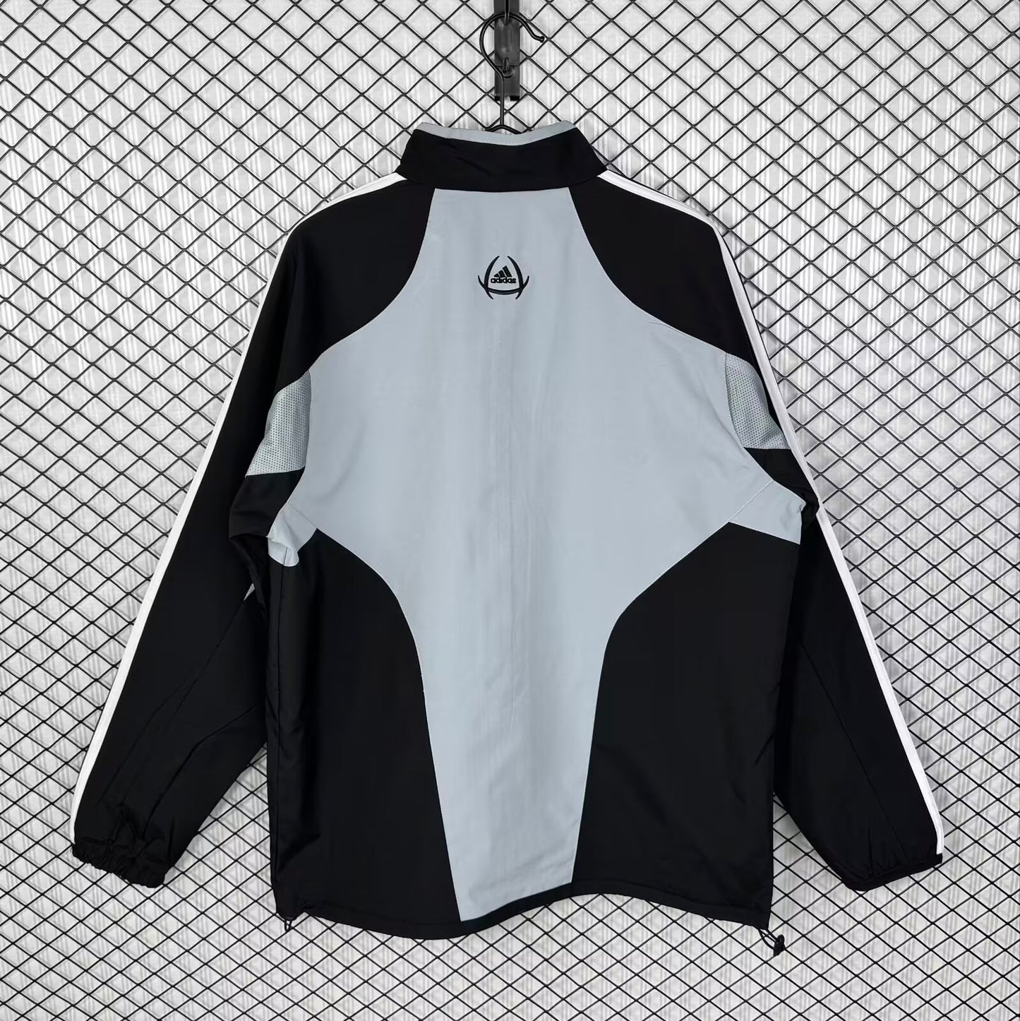 Retro Real Madrid 2004/2005 Windbreaker