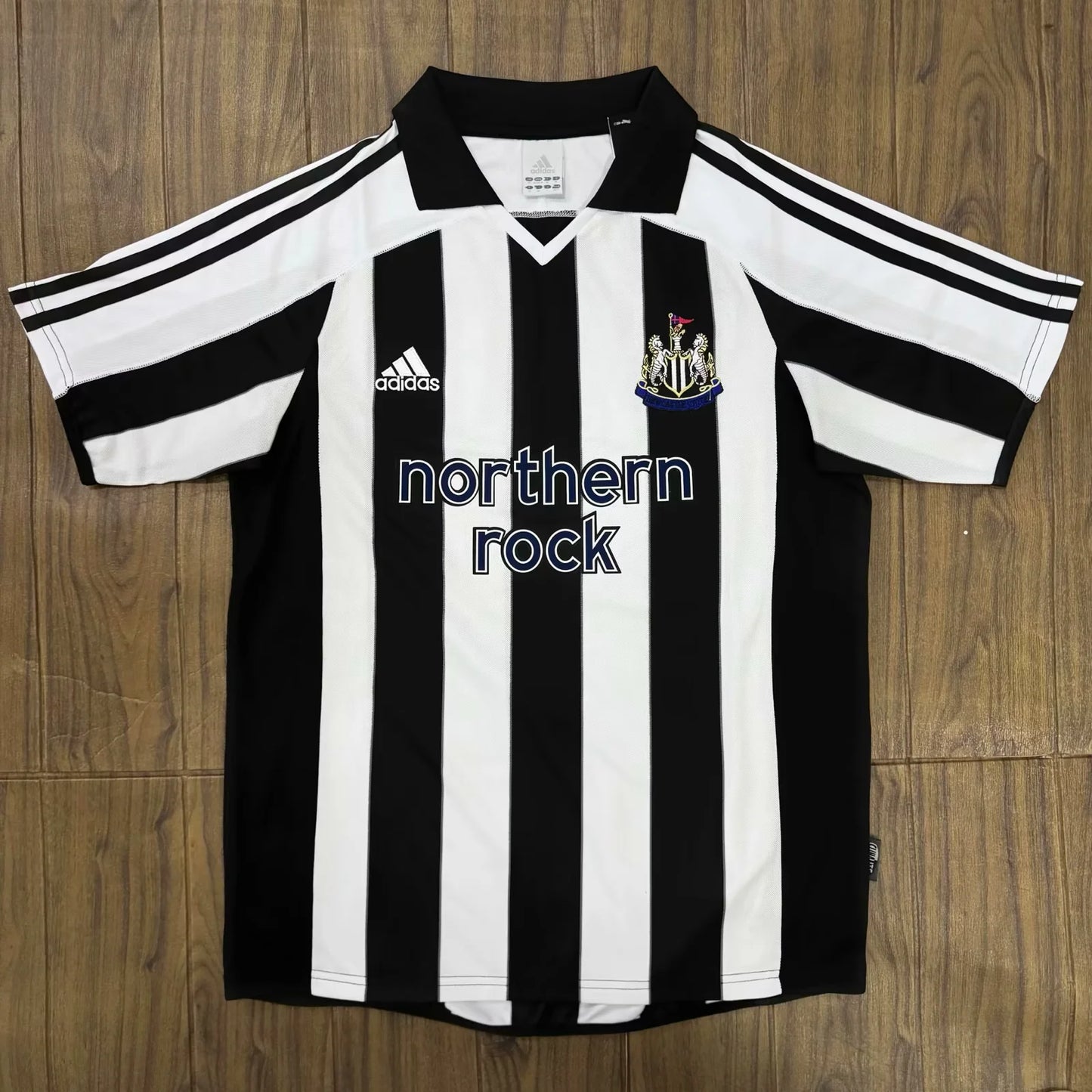 Retro Newcastle United 2003/2005 Home Fan Version Football Jersey
