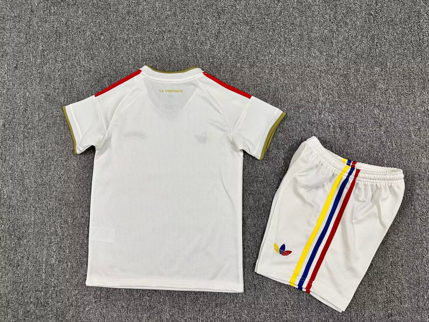 Venezuela 2026/2027 Kids Away Fan Version Football Jersey