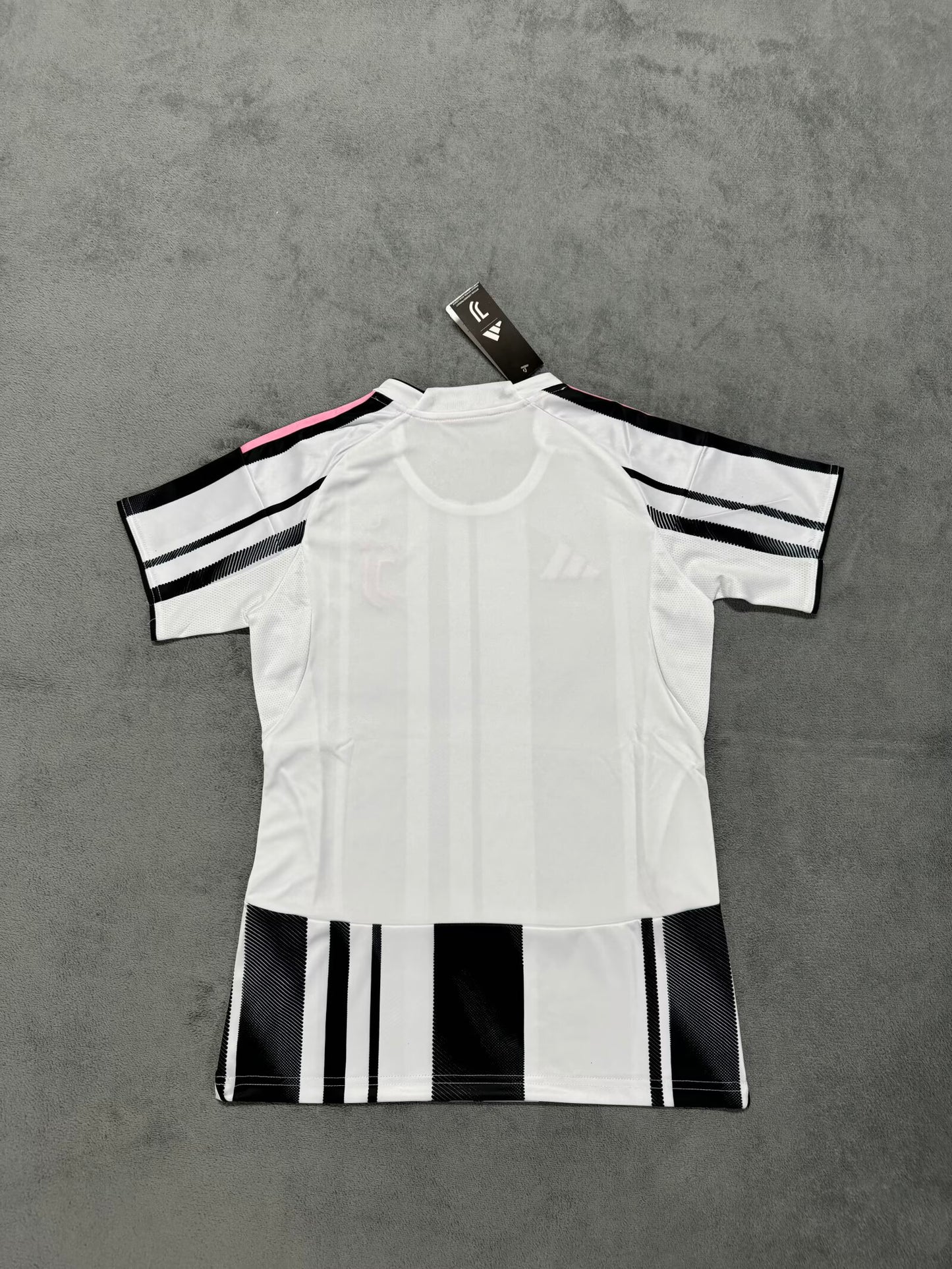 Juventus 2025/2026 Women Home Fan Version Football Jersey
