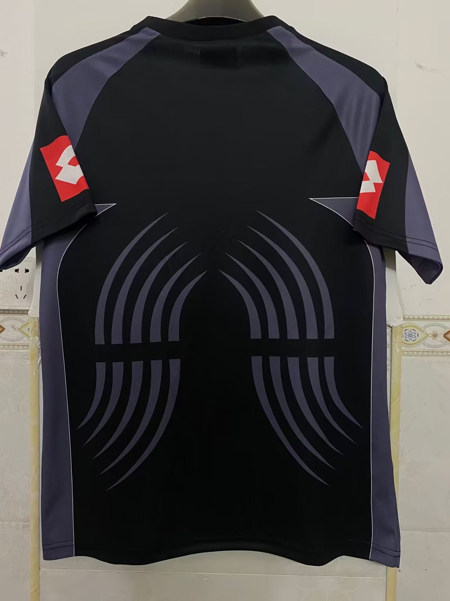 Retro Juventus 2001/2002 Goalkeeper Football Jersey