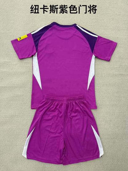 Kids jerseys 2025/2026 Kids Goalkeeper Fan Version Football Jersey