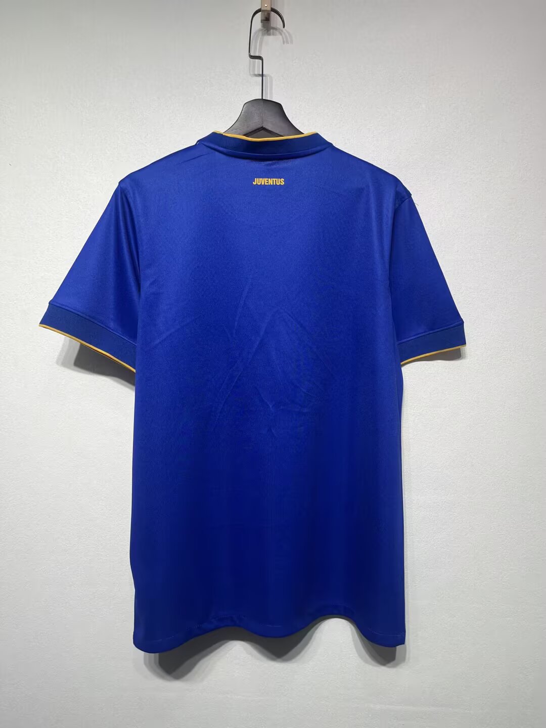 Retro Juventus 2014/2015 Away Football Jersey
