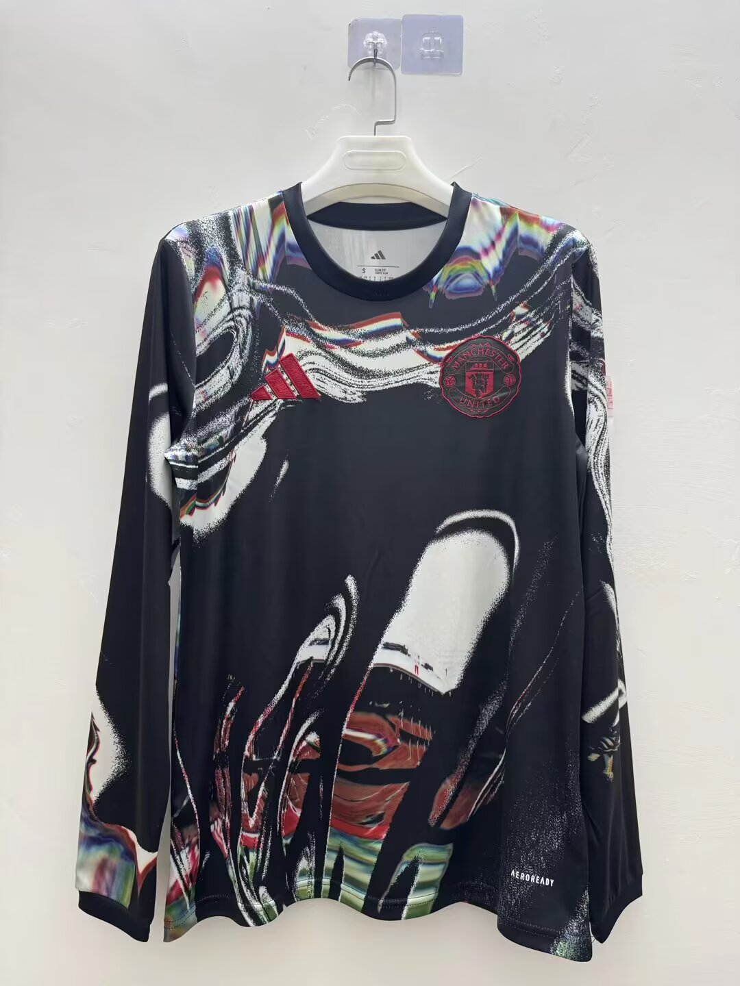 Manchester United 2026/2027 Goalkeeper Long Sleeve Fan Version Football Jersey