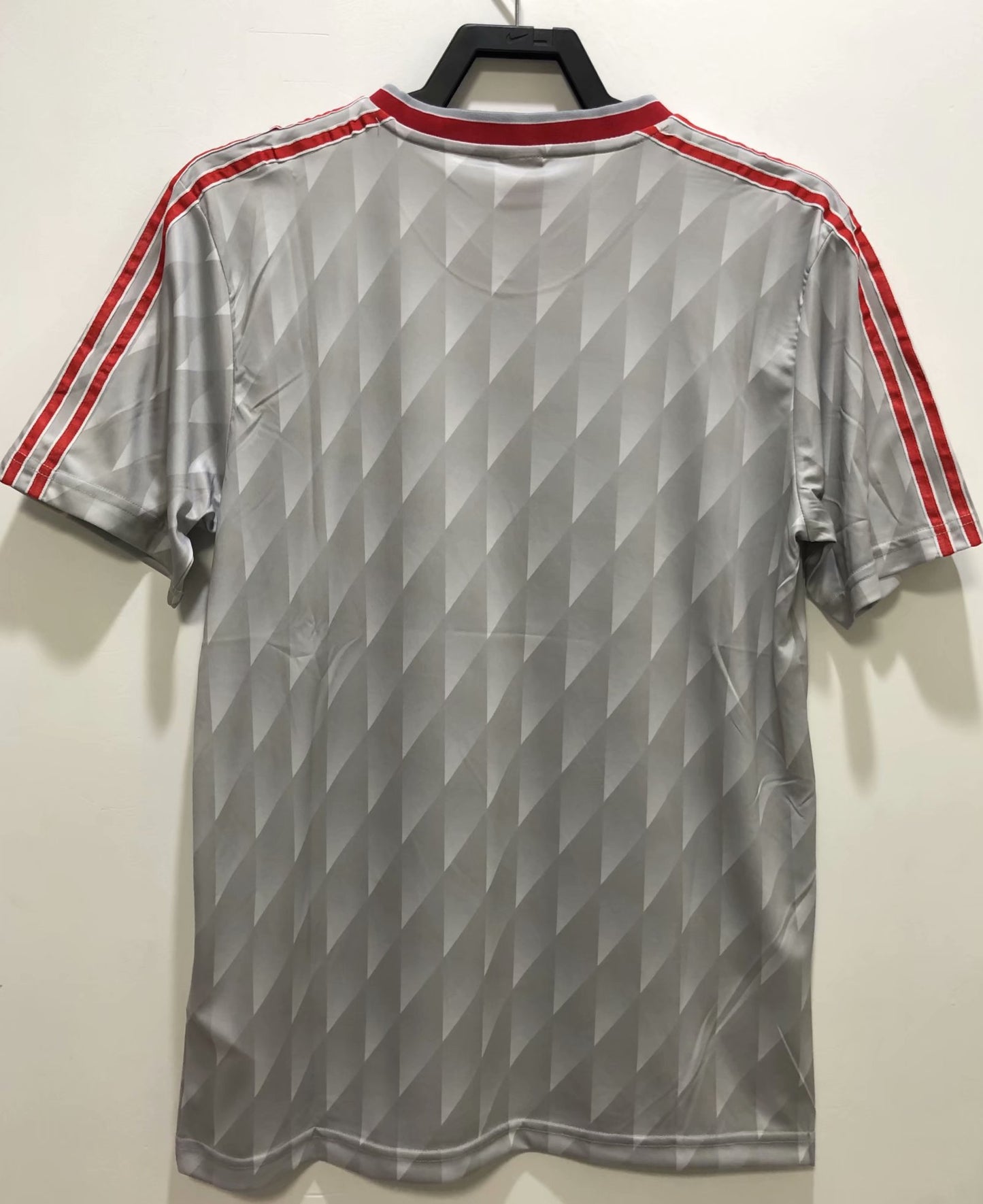 Retro Liverpool 1989/1991 Away Football Jersey