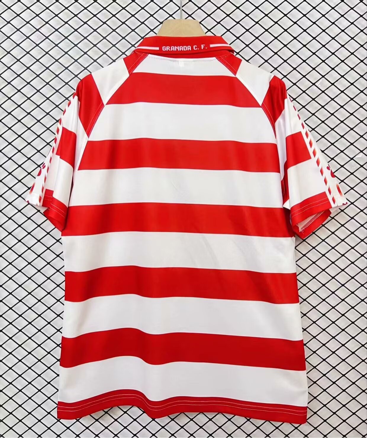 Retro Granada 1997/1998 Home Fan Version Football Jersey