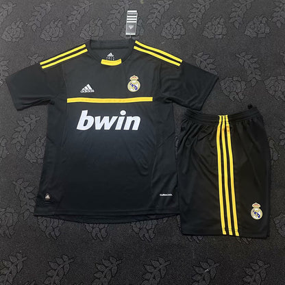 Retro Real Madrid 2011/2012 Goalkeeper Fan Version Football Jersey