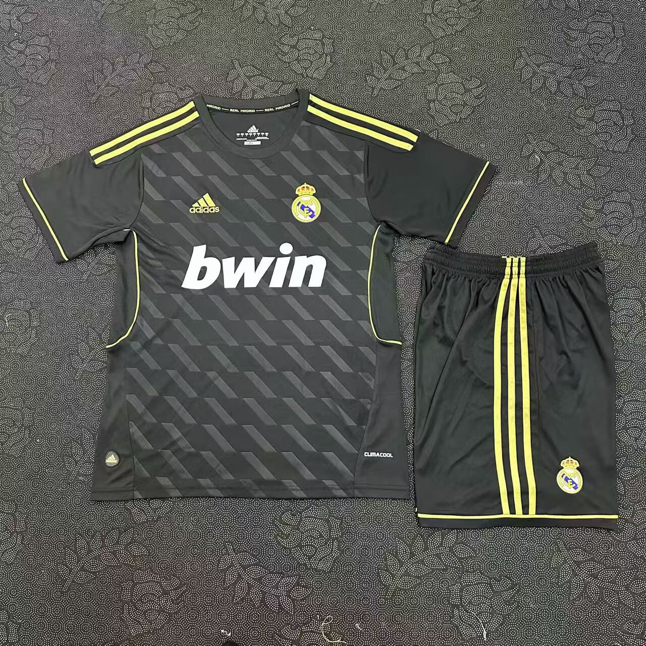 Retro Real Madrid 2011/2012 Away Fan Version Football Jersey
