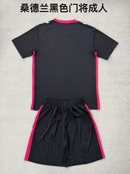 Sunderland 2025/2026 Kids Goalkeeper Fan Version Football Jersey