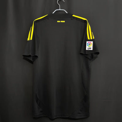 Retro Real Madrid 2011/2012 Goalkeeper Football Jersey