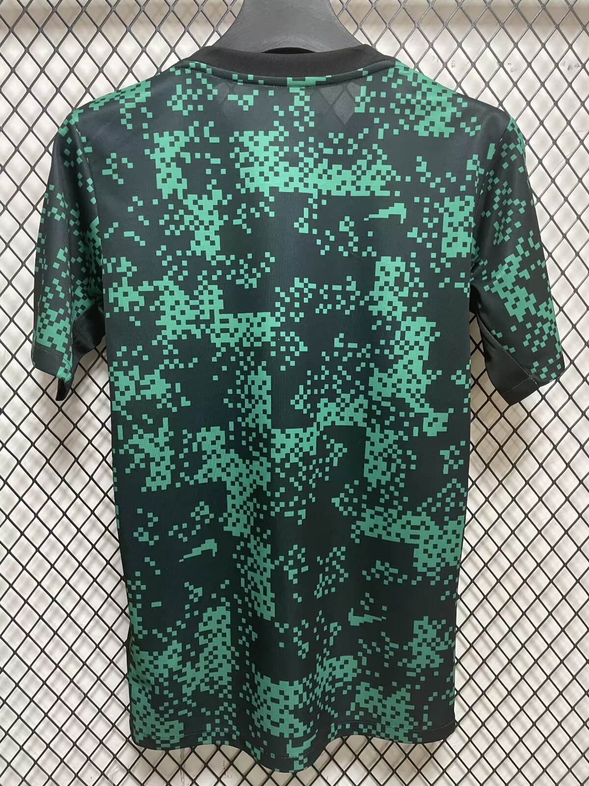 Retro Lisbon Special Edition 2025/2026 Fan Version Football Jersey