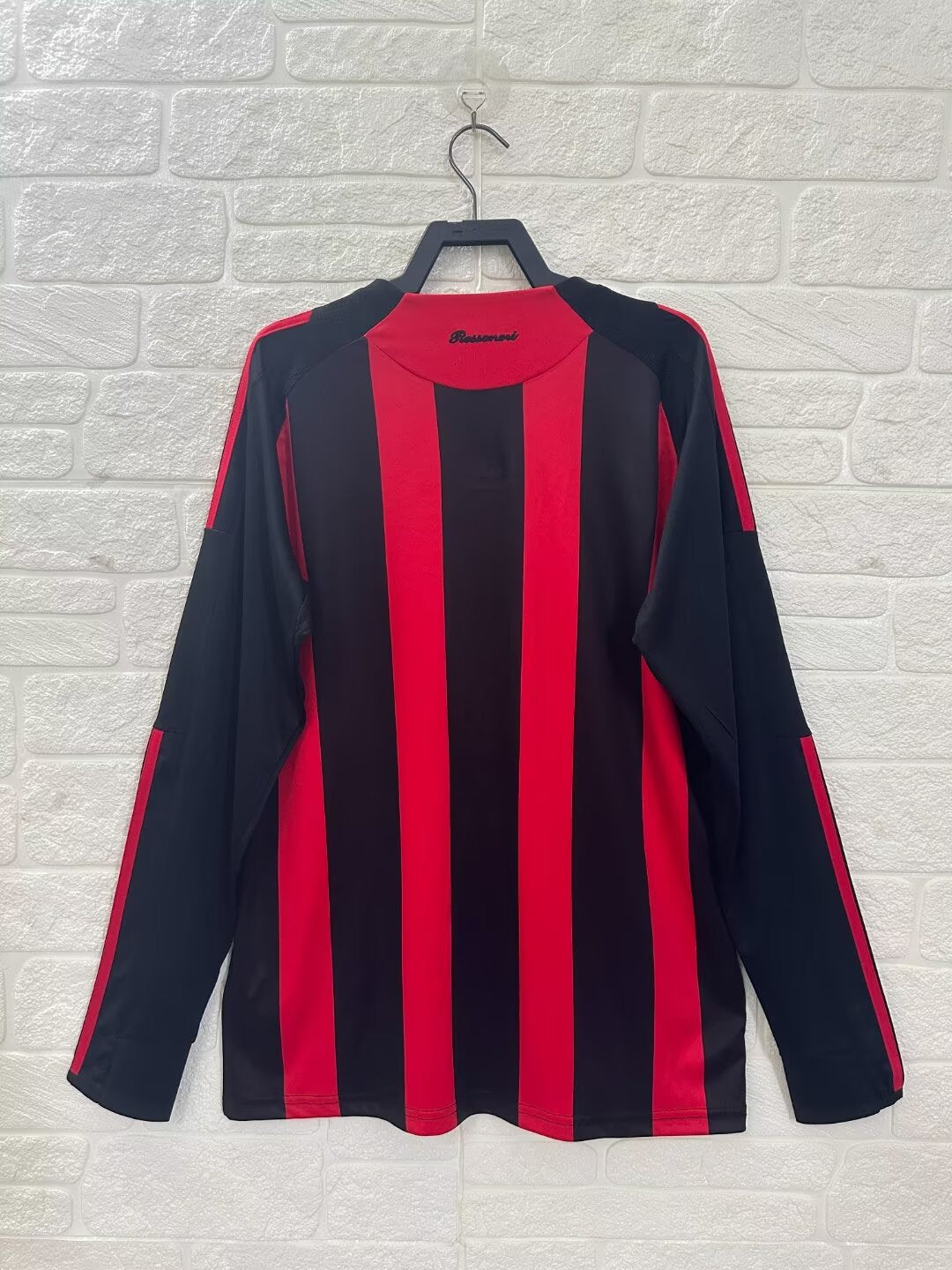 Retro AC Milan 2008/2009 Home Football Jersey