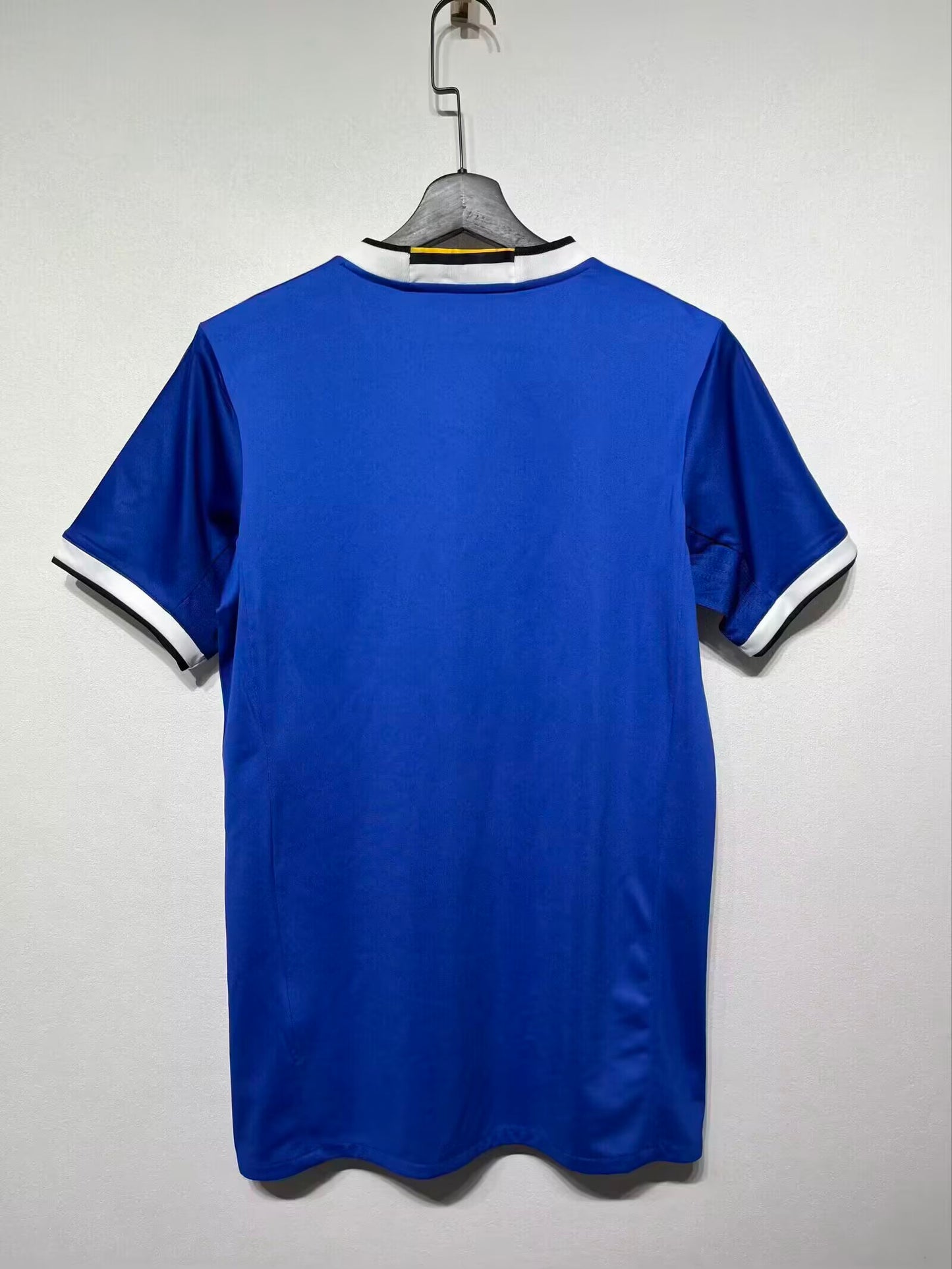 Retro Juventus 2016/2017 Away Football Jersey