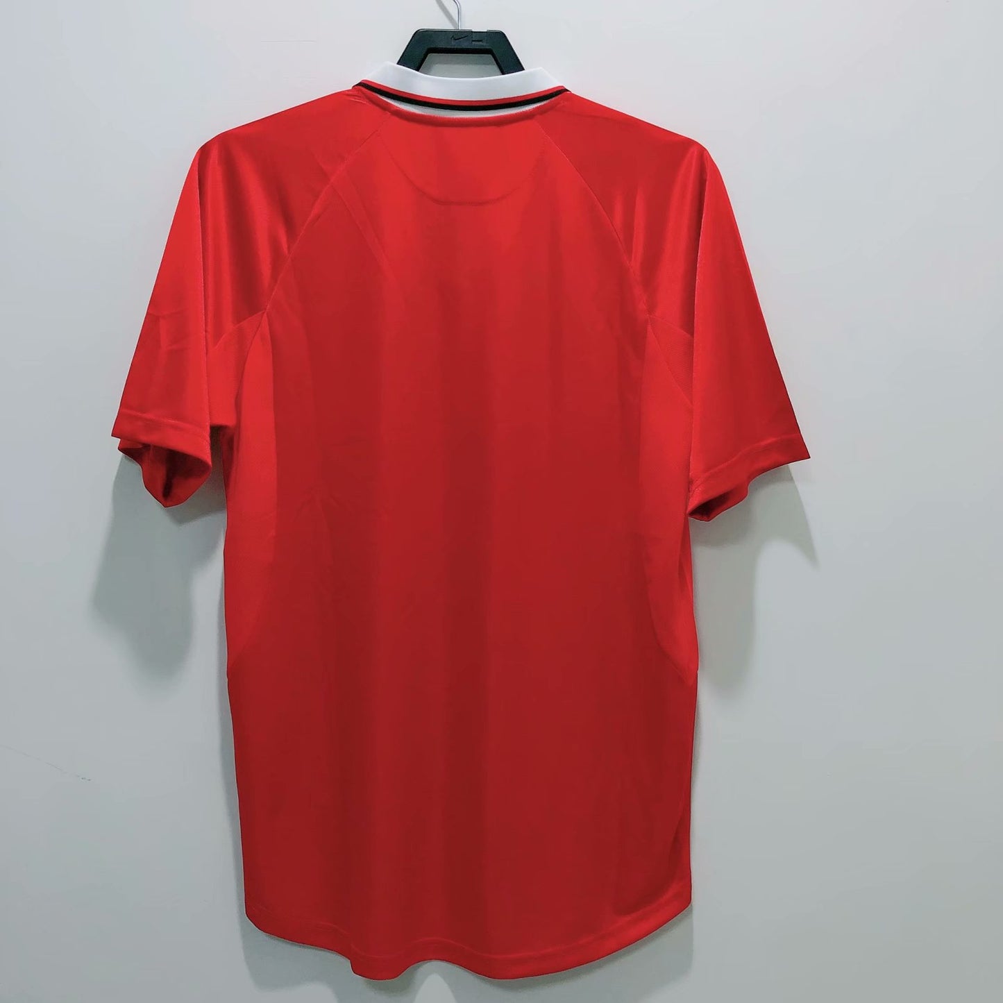 Retro Manchester United 1999/2000 Home Football Jersey
