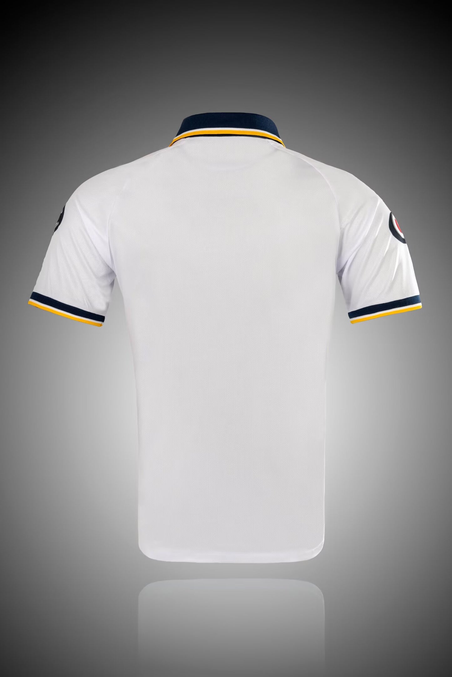 Retro Parma 2005/2006 Away Football Jersey