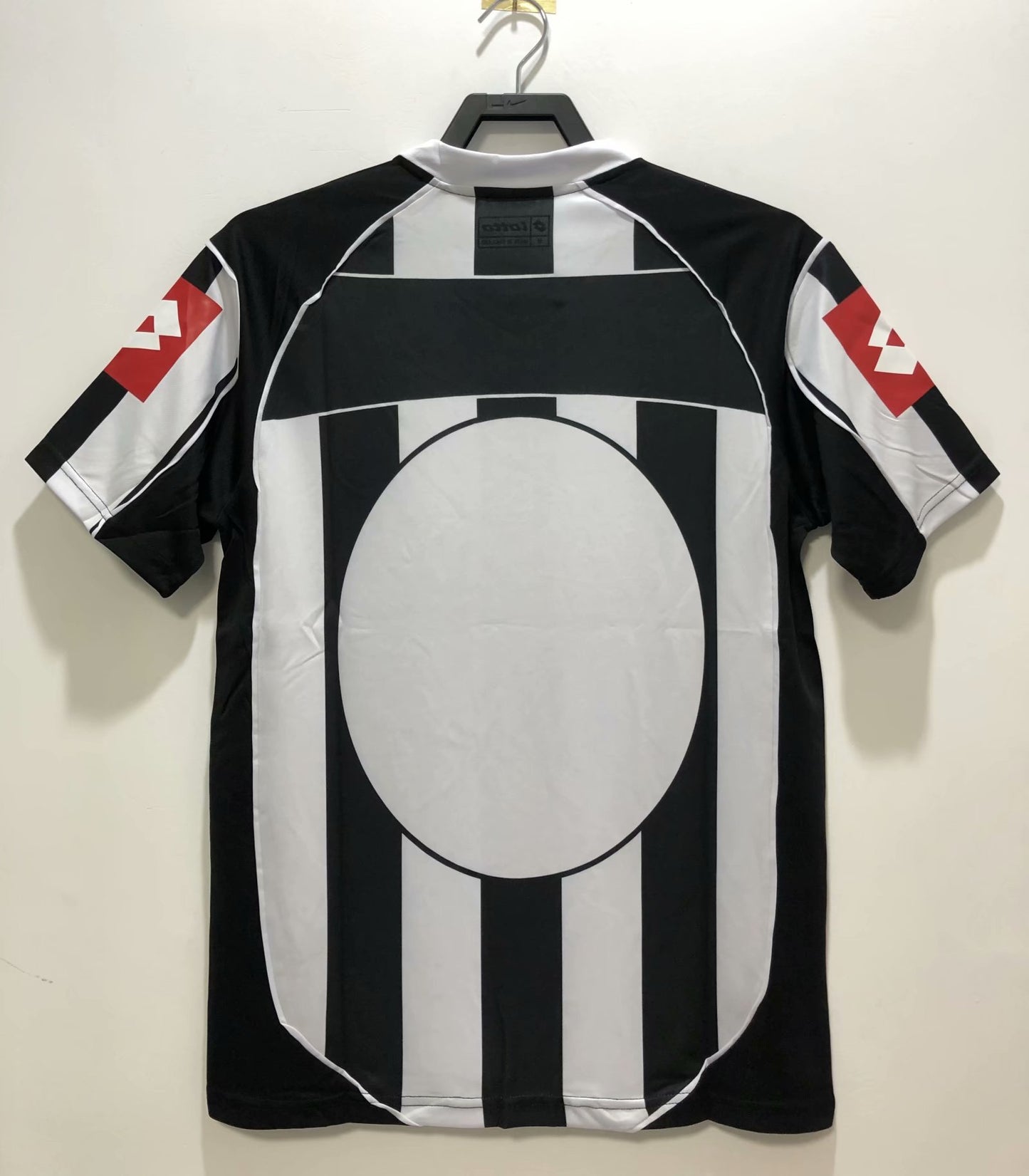 Retro Juventus 2002/2003 Home Football Jersey