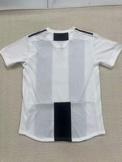 Retro Juventus 2018/2019 Home Player Version Football Jersey