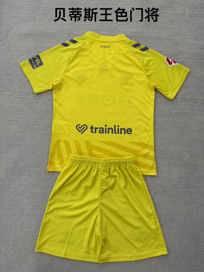 Kids jerseys 2025/2026 Kids Goalkeeper Fan Version Football Jersey