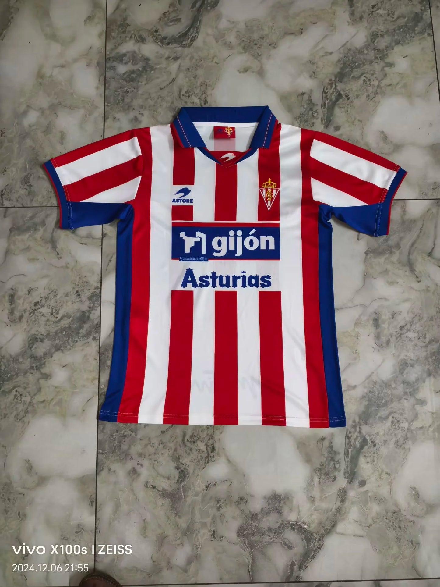 Retro Barcelona 2002/2003 Home Football Jersey