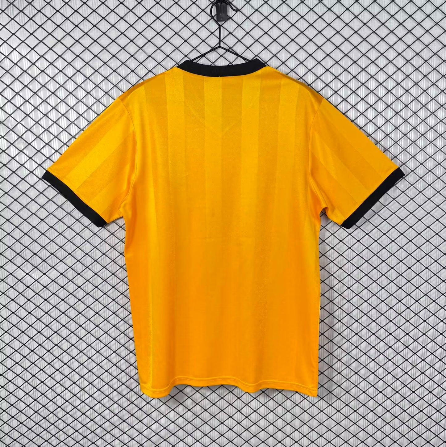 Retro Wolverhampton Wanderers 1986/1988 Home Fan Version Football Jersey