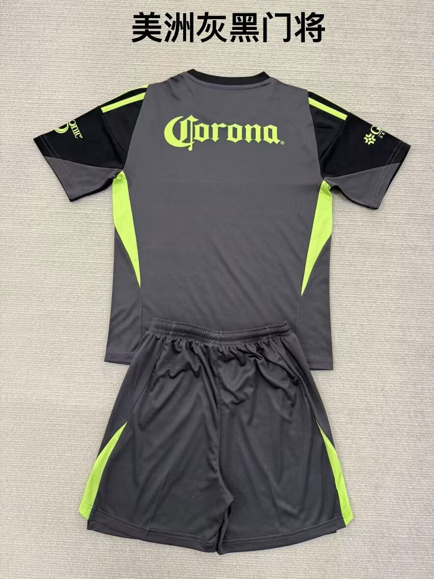 Kids jerseys 2025/2026 Kids Goalkeeper Football Jersey