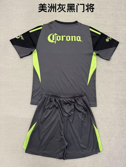 Kids jerseys 2025/2026 Kids Goalkeeper Football Jersey