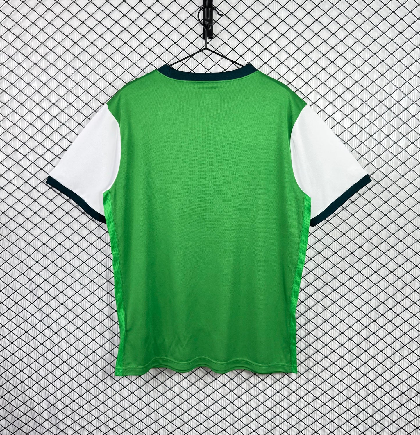 Retro Werder Bremen 2009/2010 Away Football Jersey